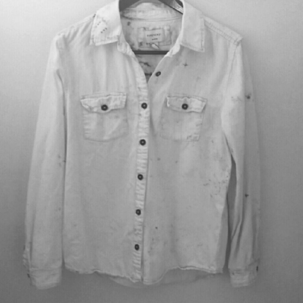 Forever 21 Acid Wash Button-up Size Medium
